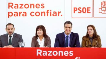 Pedro Sánchez, Cristina Narbona, Adriana Lastra y José Luis Ábalos en la Ejecutiva Federal del PSOE