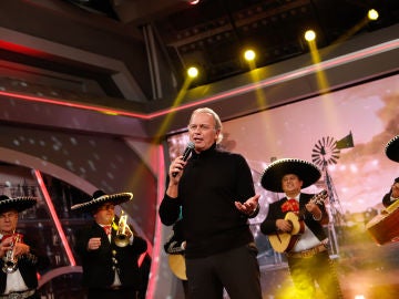 Bertín Osborne cautiva al público de 'El Hormiguero 3.0' cantando su ranchera 'Yo debí enamorarme de tu madre