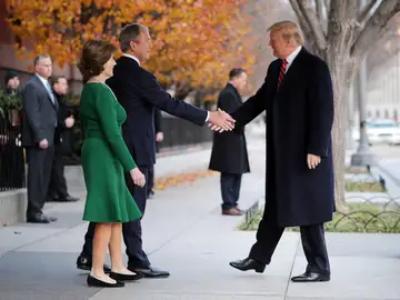 El presidente Trump visita a la familia Bush tras la muerte de George H.W. Bush El presidente Trump visita a la familia Bush tras la muerte de George H.W. Bush