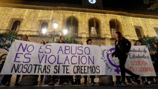 Concentraciones para apoyar a la v&iacute;ctima de 'La Manada'