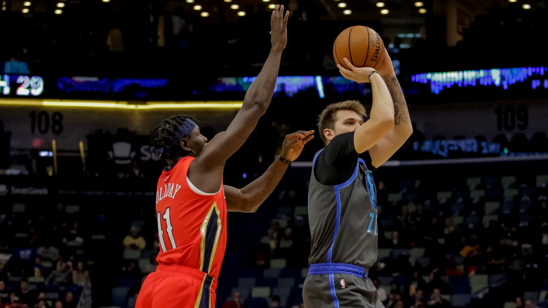 Luka Doncic en el partido Pelicans vs Mavericks Luka Doncic en el partido Pelicans vs Mavericks