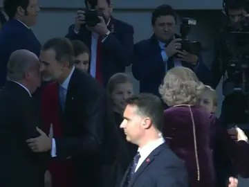 Por primera vez los dos reyes asisten a un acto en el Congreso de los Diputados Por primera vez los dos reyes asisten a un acto en el Congreso de los Diputados