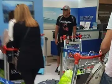 Maxi Mazzaro en el aeropuerto de Madrid antes de volver a Argentina Maxi Mazzaro en el aeropuerto de Madrid antes de volver a Argentina
