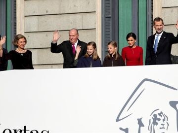 La Familia Real a su llegada al Congreso para los actos del 40 aniversario de la Constitución