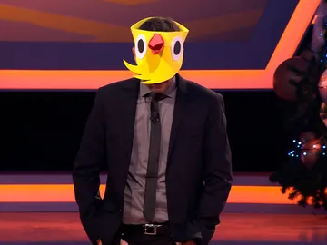 Juanra Bonet protagoniza uno de los momentos más divertidos en '¡Boom!' convertido en pollo Juanra Bonet protagoniza uno de los momentos más divertidos en '¡Boom!' convertido en pollo