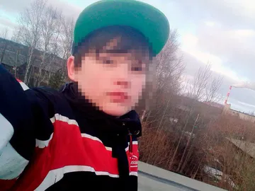 Vanya Krapivin, adolescente asesinado intentando proteger a su madre de una violación Vanya Krapivin, adolescente asesinado intentando proteger a su madre de una violación
