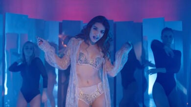 Las redes sociales critican el nuevo single de Ana Guerra 'Bajito'