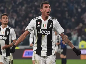 Mandzukic celebra su gol con la Juventus Mandzukic celebra su gol con la Juventus