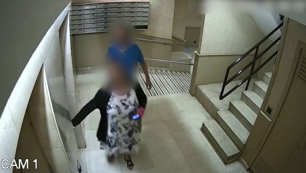 Ingresa en prisión un hombre que asaltaba a ancianas solas en sus portales en Barcelona