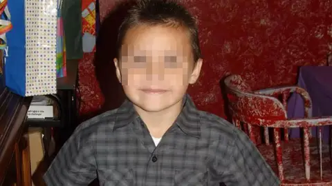 El niño de 10 años Anthony Avalos El niño de 10 años Anthony Avalos