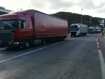 Los chalecos amarillos cierran la frontera de Biriatou Los chalecos amarillos cierran la frontera de Biriatou
