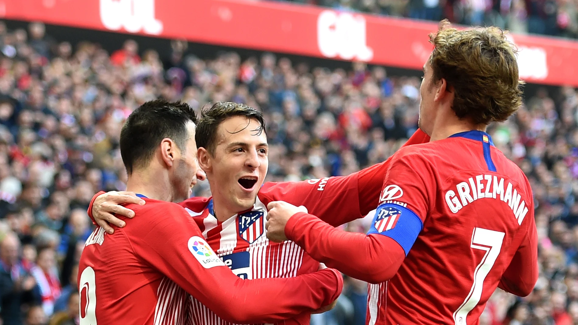 Kalinic, Arias y Griezmann celebran el gol del Atlético Kalinic, Arias y Griezmann celebran el gol del Atlético