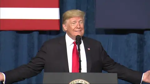 La fiscalía estadounidense implica a Trump en pagos ilegales a mujeres para silenciar La fiscalía estadounidense implica a Trump en pagos ilegales a mujeres para silenciar