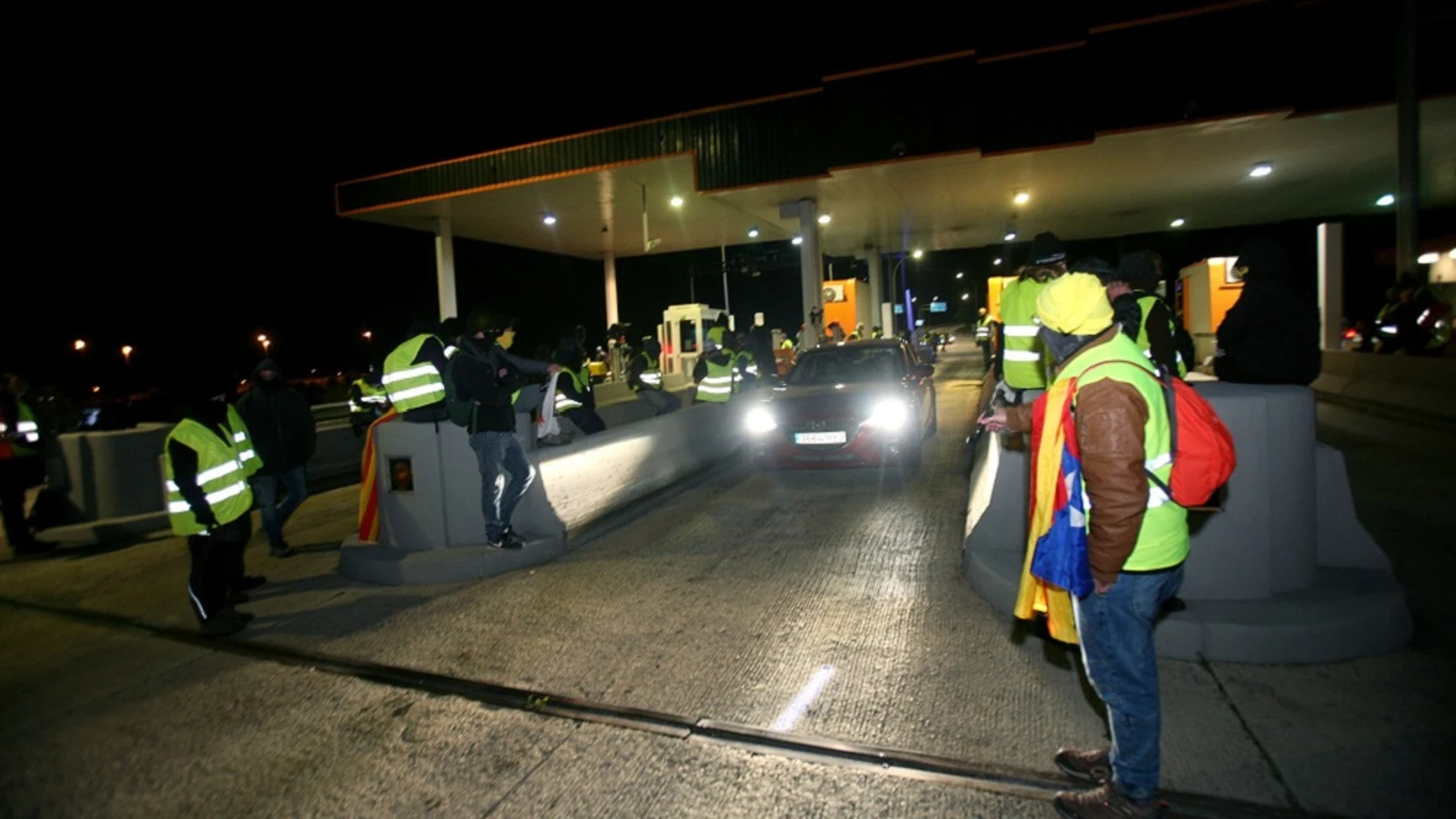 Imagen de los CDR concentrados en un peaje de Cataluña Imagen de los CDR concentrados en un peaje de Cataluña