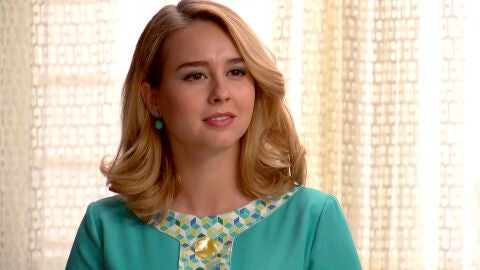  Luisita, celosa, descubre que Sara es el admirador secreto de Amelia