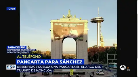 Greenpeace despliega una pancarta de Sánchez en el arco de Moncloa por la venta de armas a Arabia Saudi Greenpeace despliega una pancarta de Sánchez en el arco de Moncloa por la venta de armas a Arabia Saudi