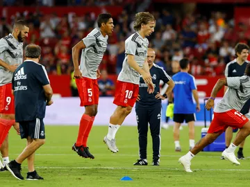 Modric y Varane entrenan juntos Modric y Varane entrenan juntos
