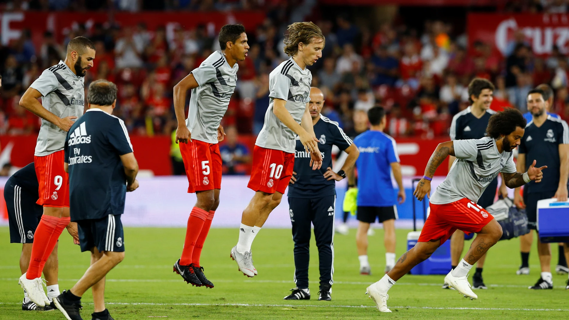 Modric y Varane entrenan juntos Modric y Varane entrenan juntos