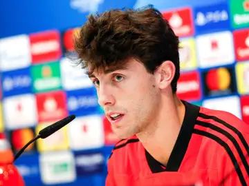 Álvaro Odriozola en rueda de prensa Álvaro Odriozola en rueda de prensa