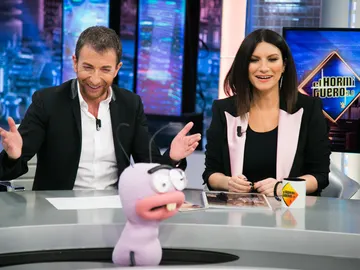 La telepatía de Pablo Motos y Laura Pausini demuestra su conexión: "Eres mi debilidad" La telepatía de Pablo Motos y Laura Pausini demuestra su conexión: "Eres mi debilidad"