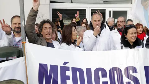 Médicos y personal sanitario del Servicio Gallego de Salud Médicos y personal sanitario del Servicio Gallego de Salud