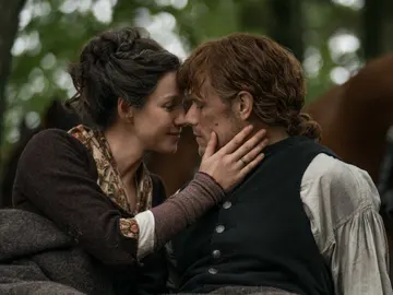 Claire y Jamie en 'Outlander' Claire y Jamie en 'Outlander'