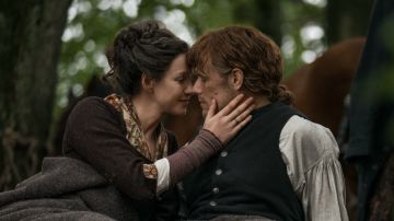 Claire y Jamie en 'Outlander' Claire y Jamie en 'Outlander'