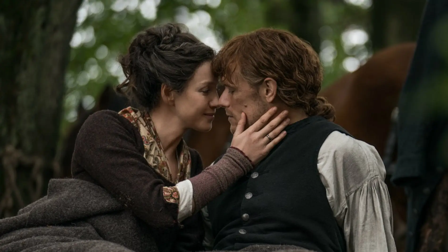 Claire y Jamie en 'Outlander'