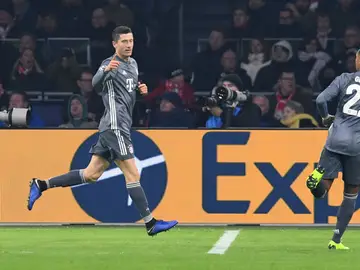 Lewandowski celebra su gol contra el Ajax Lewandowski celebra su gol contra el Ajax
