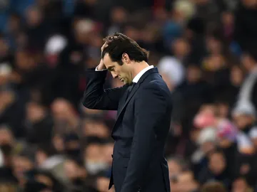 Solari se lleva la mano a la cabeza contra el CSKA Solari se lleva la mano a la cabeza contra el CSKA