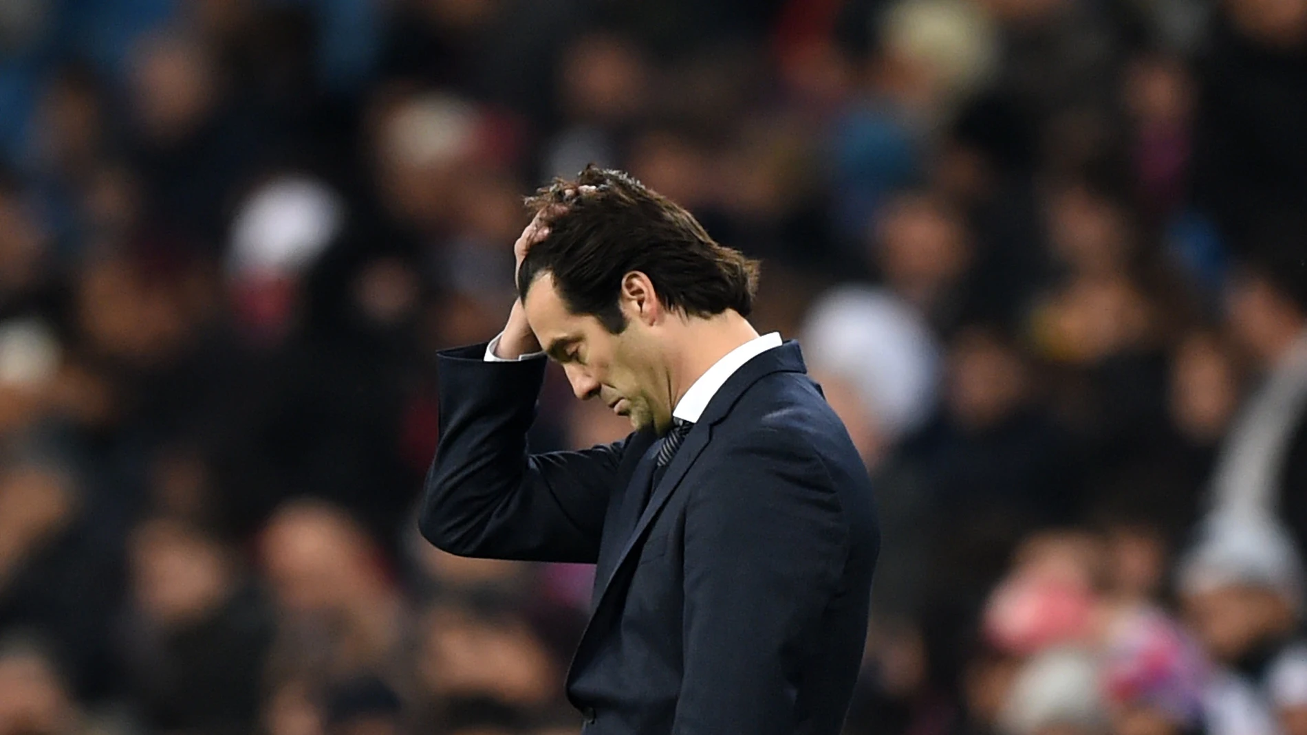 Solari se lleva la mano a la cabeza contra el CSKA Solari se lleva la mano a la cabeza contra el CSKA