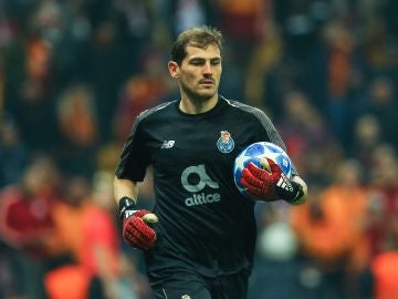 Iker Casillas consigue su victoria 100 en Champions contra el Galatasaray