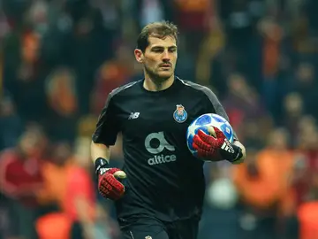 Iker Casillas consigue su victoria 100 en Champions contra el Galatasaray Iker Casillas consigue su victoria 100 en Champions contra el Galatasaray