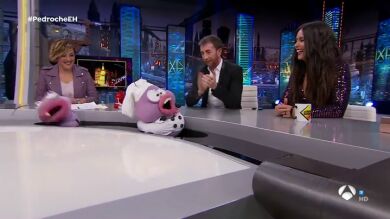 Cristina Pardo organiza un festival político del humor aprovechando la visita de Cristina Pedroche a 'El Hormiguero 3.0'