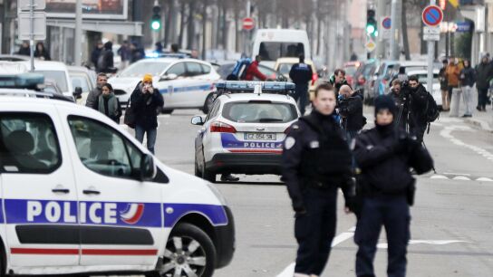 Agentes de la polic&iacute;a francesa 