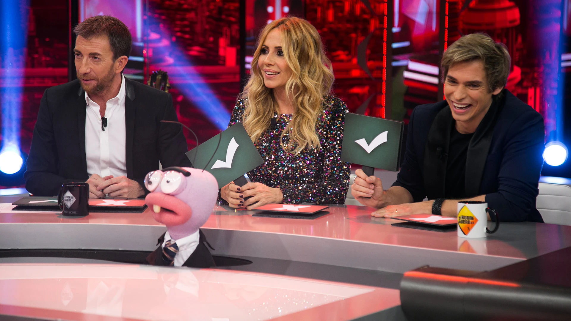 Vídeo: Carlos Baute y Marta Sánchez se convierten en el jurado de 'La Voz al Revés' con Trancas y Barrancas