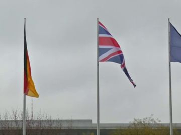 Theresa May se ve con el presidente del Consejo Europeo antes de cumbre sobre "brexit"