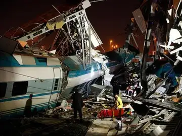 Accidente de tren en Ankara Accidente de tren en Ankara