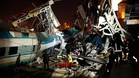 Accidente de tren en Ankara Accidente de tren en Ankara