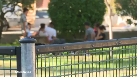 MONITOR DETENIDO MONITOR DETENIDO