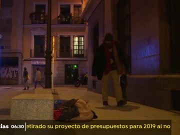 600 voluntarios recorren Madrid para contabilizar a los 'sintecho'