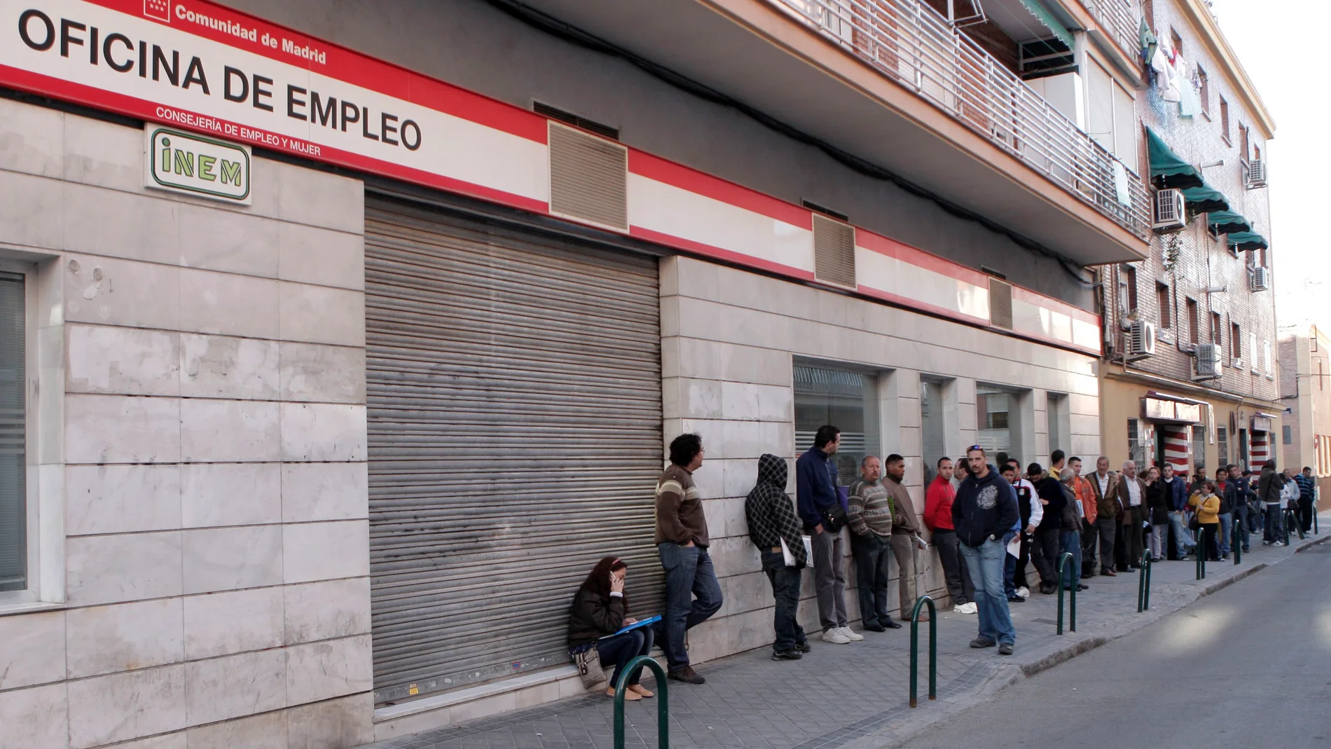 Vista de una oficina de empleo Vista de una oficina de empleo