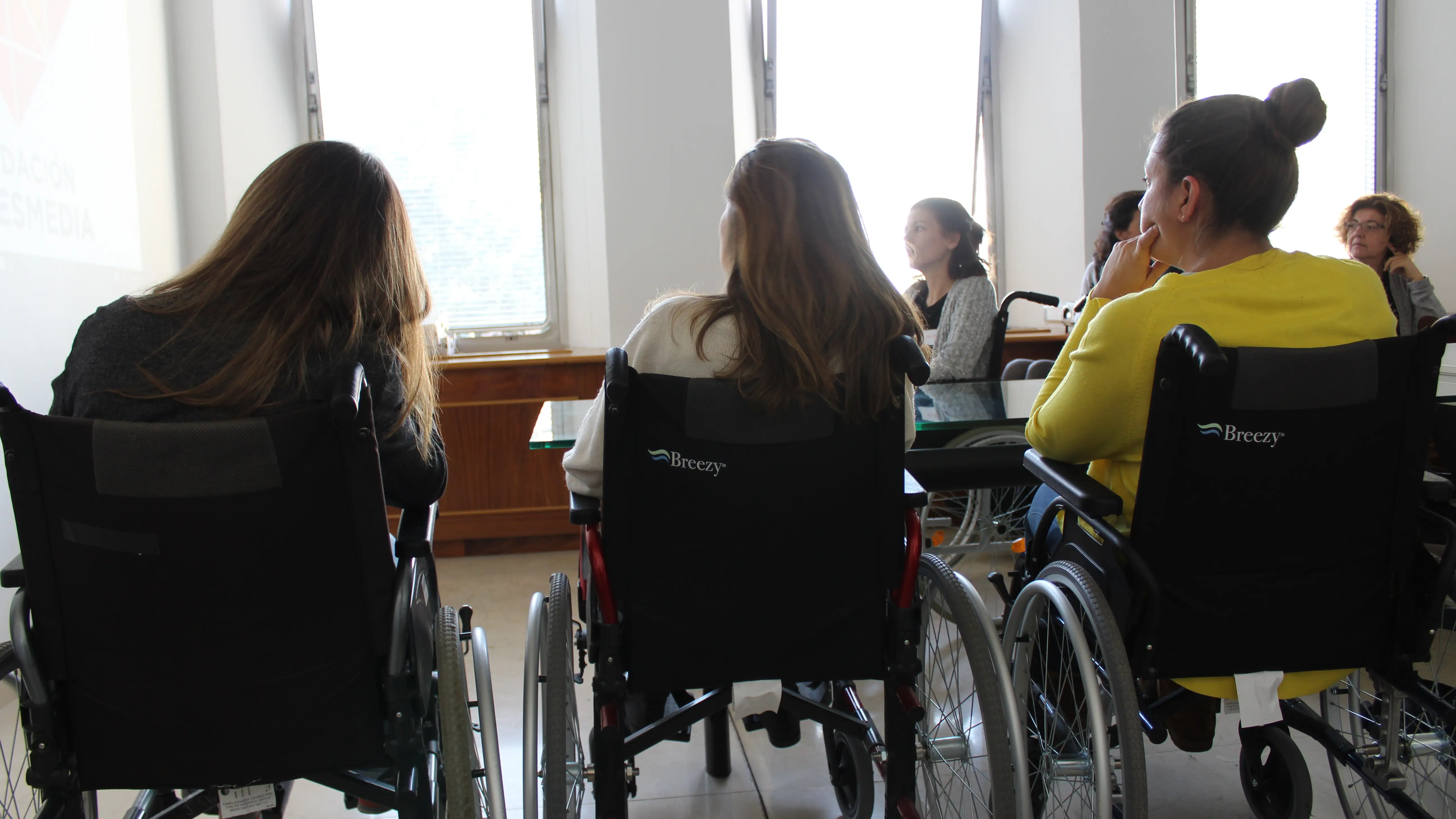 Profesionales de Atresmedia se ponen en la piel de personas con discapacidad Profesionales de Atresmedia se ponen en la piel de personas con discapacidad