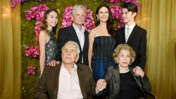 Hijos Catherine Zeta-Jones y Michael Douglas