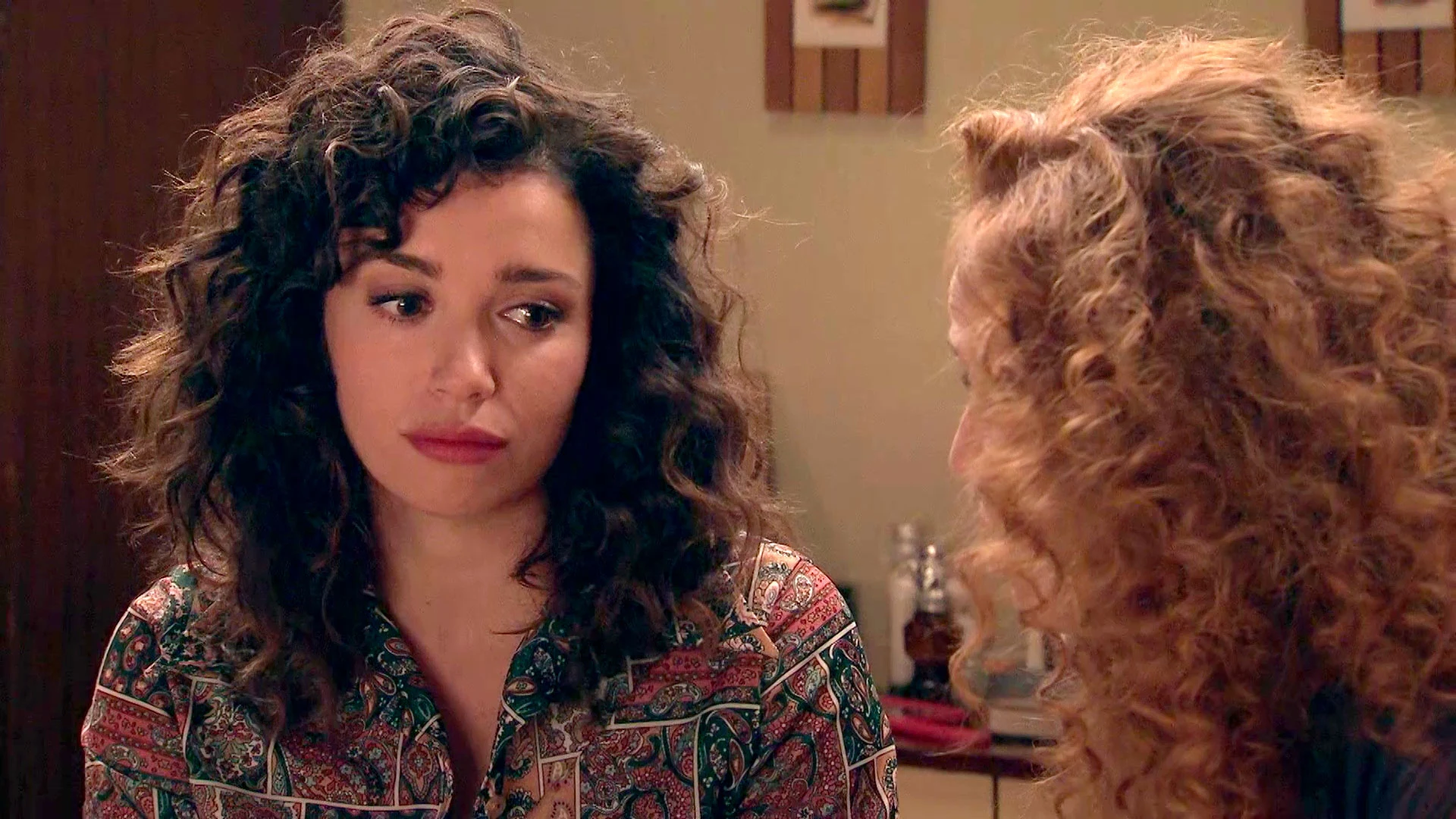 Amelia, deja plantada a Sara: "No me imagino estar con otra mujer que no sea Luisita" Amelia, deja plantada a Sara: "No me imagino estar con otra mujer que no sea Luisita"
