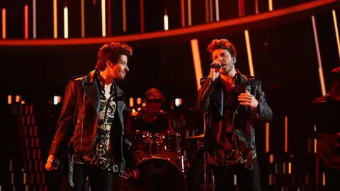 María Villalón y Blas Cantó emocionan con ‘Él no soy yo’ en ‘Original y copia’ María Villalón y Blas Cantó emocionan con ‘Él no soy yo’ en ‘Original y copia’