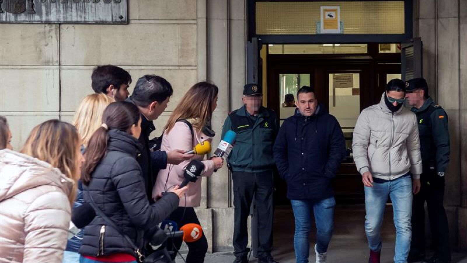 La acusación pide que los miembros de 'La Manada' vuelvan a prisión por riesgo de fuga y reiteración delictiva