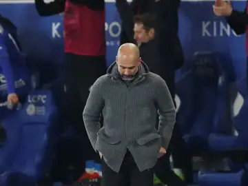 Guardiola, cabizbajo en el banquillo Guardiola, cabizbajo en el banquillo