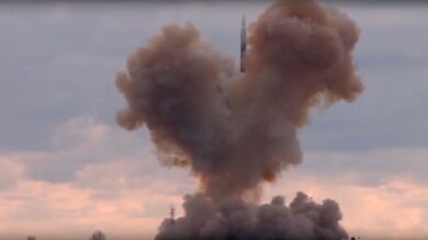 Putin supervisa una exitosa prueba de un nuevo misil hipersónico ruso