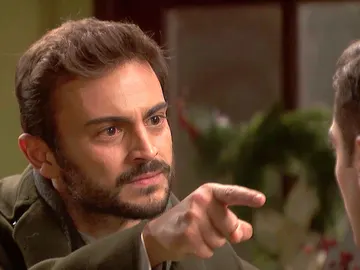 Saúl amenaza a su hermano por querer boicotear su boda con Julieta Saúl amenaza a su hermano por querer boicotear su boda con Julieta